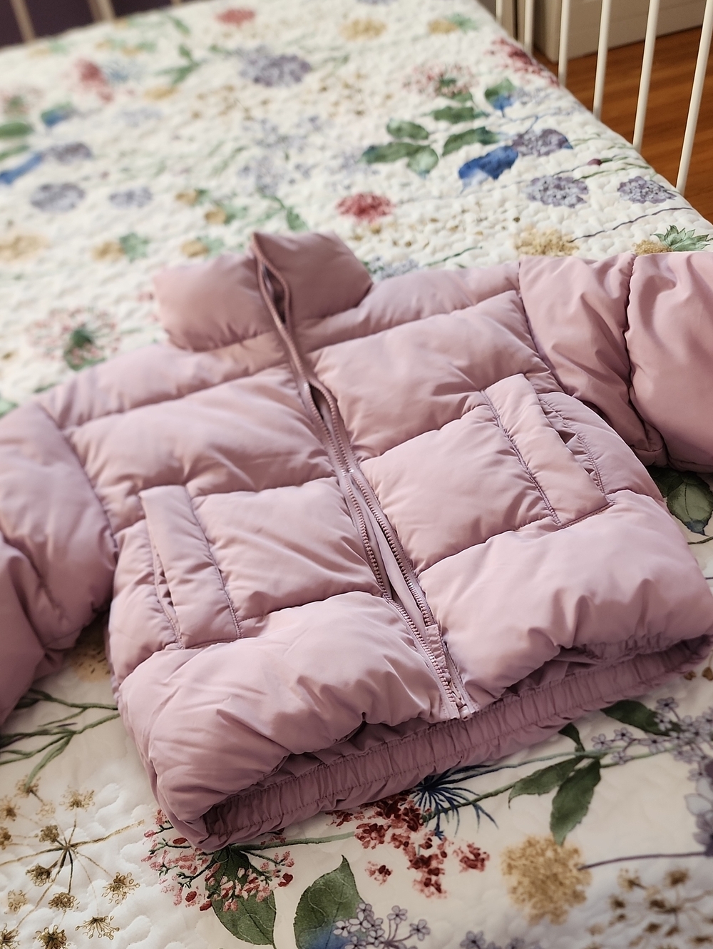 Woman's Puffer Jacket - Light Mauve Pink